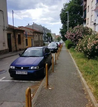 Apartment Cute Marla Art Close To Center Pula