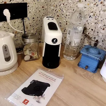 Cute Marla Art Close To Center Apartment